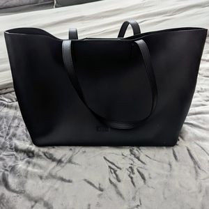 Away Latitude Tote - Navy Blue